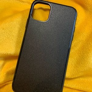 iPhone 11 6.1 Black Phone Case